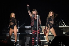2022-08-19-Motley-Crue-2200