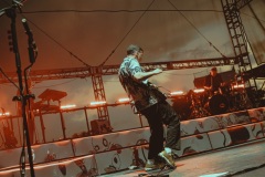 2_DOOR_CINEMA_CLUB_CHANNEL_PURPLE-3