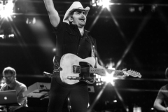 Brad-Paisley-08