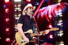 Brad-Paisley-09